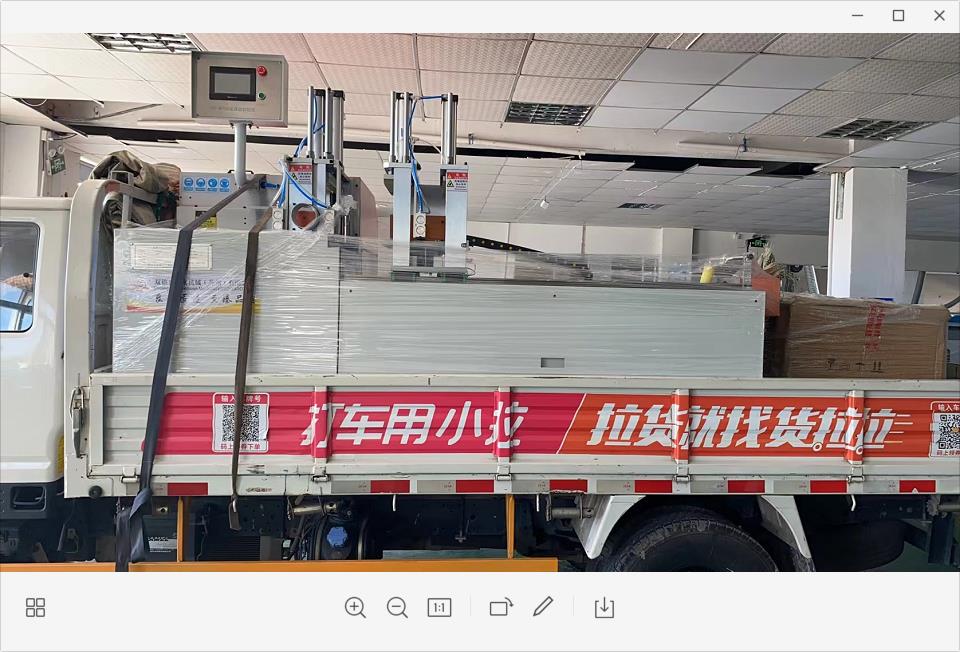 合作3年的老客戶(hù)，再次回購(gòu)一臺(tái)全自動(dòng)切鋁機(jī)設(shè)備發(fā)貨了